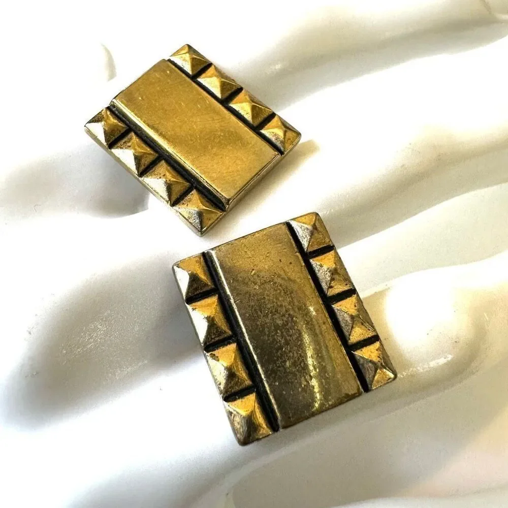 Gold tone vintage  cufflinks